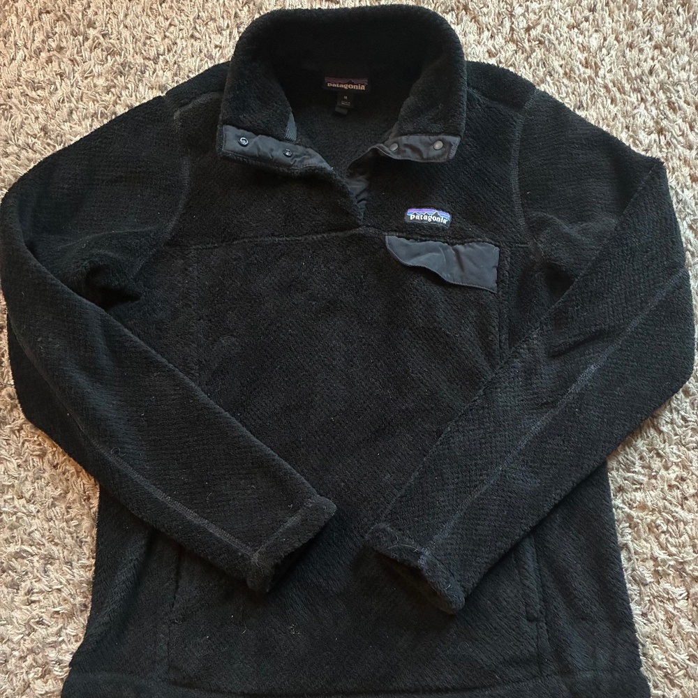 Women’s Patagonia black fleece, size medium